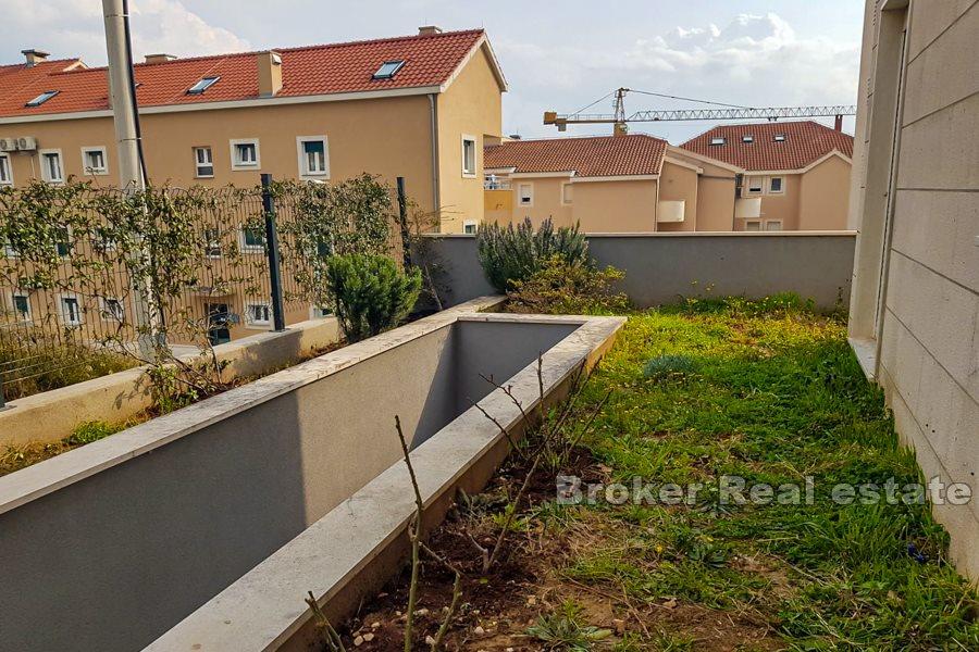 Comfortable apartment, located on the ground floor, Znjan