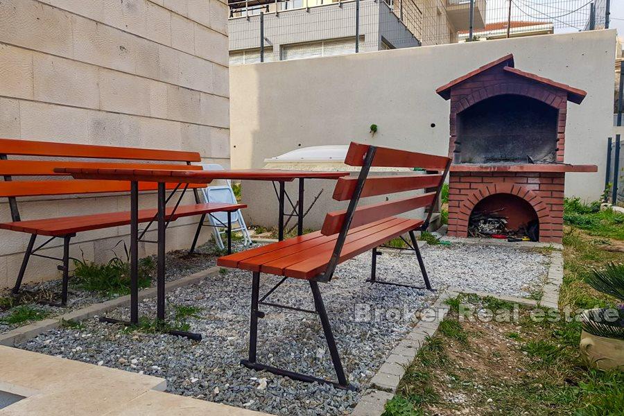 Comfortable apartment, located on the ground floor, Znjan