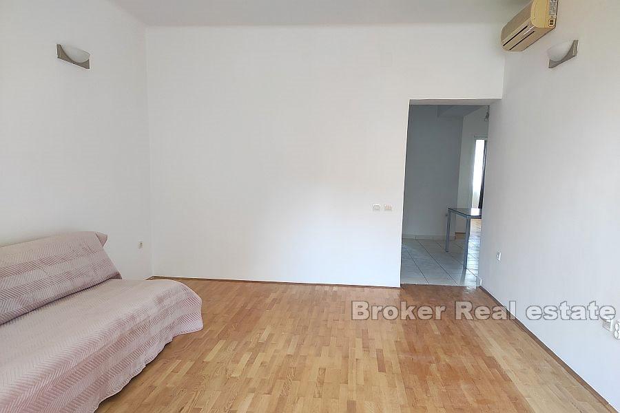 Manuš, confortable appartement de deux chambres