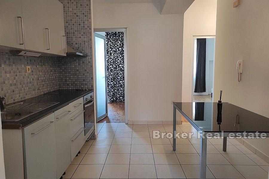 Manuš, confortable appartement de deux chambres