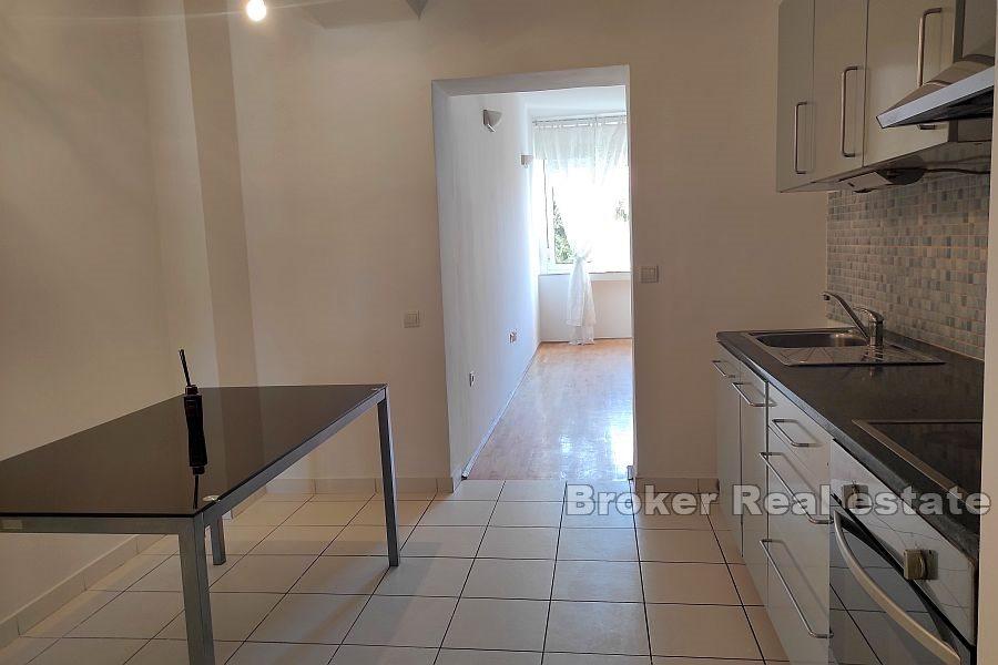 Manuš, confortable appartement de deux chambres