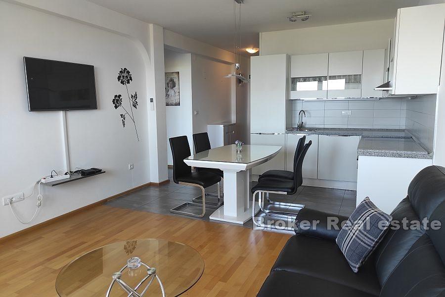 Apartmán s výhledem na moře, dlouhodobý pronájem