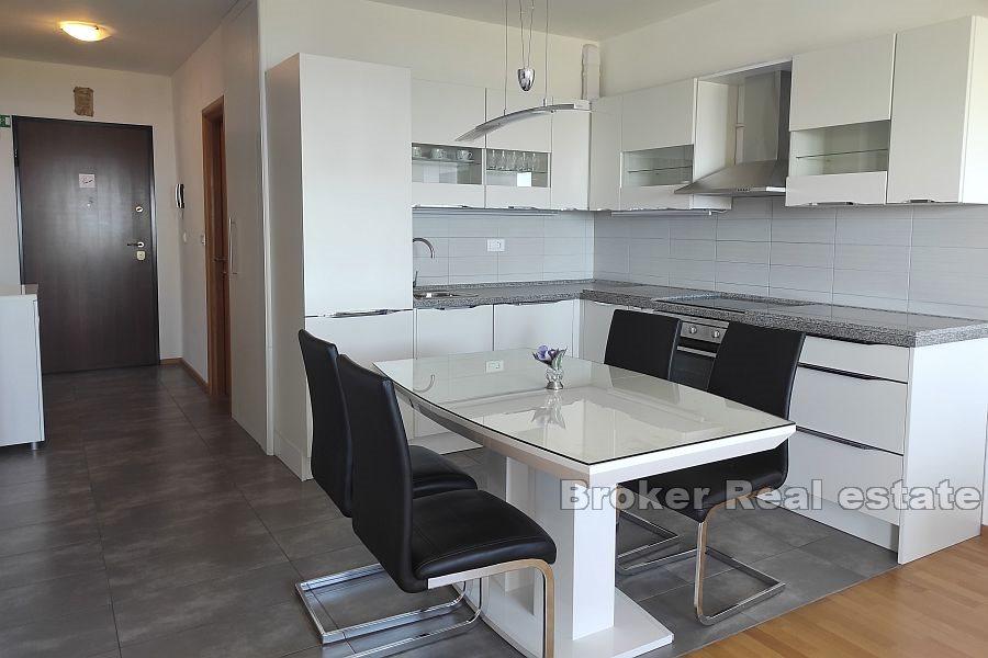 Apartmán s výhledem na moře, dlouhodobý pronájem