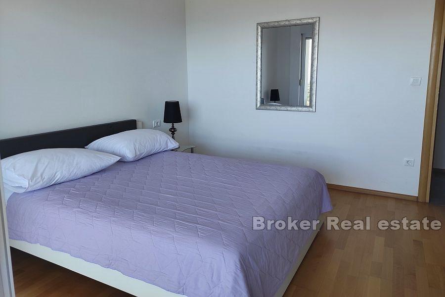 Stan s pogledom na more, dugoročan najam