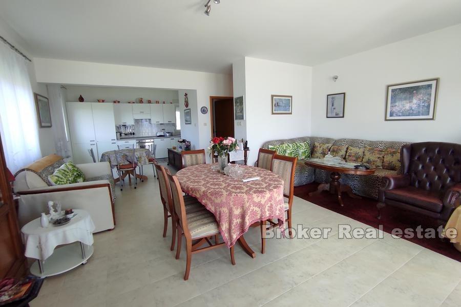 Znjan, beautiful apartment with open sea view
