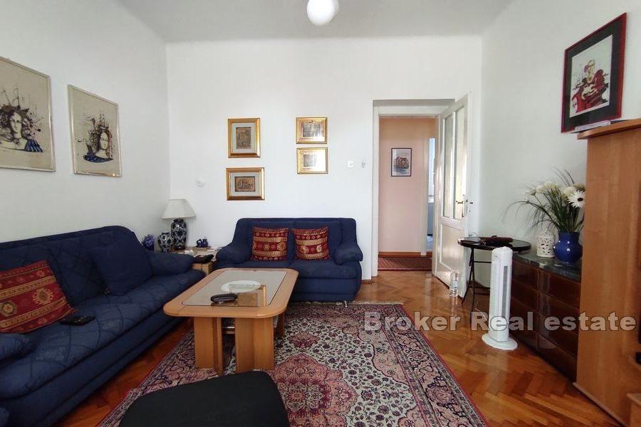 Appartement confortable de trois chambres