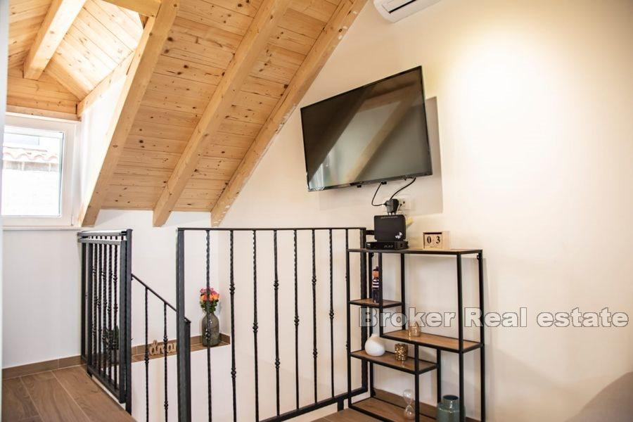 Zrekonstruovaný kamenný dům