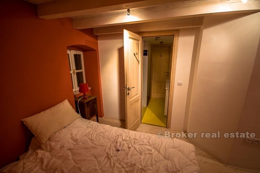 Далматинский каменный дом, для продажи