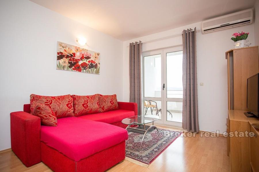 Wygodny apartament z jedną sypialnią, Znjan, na sprzedaż