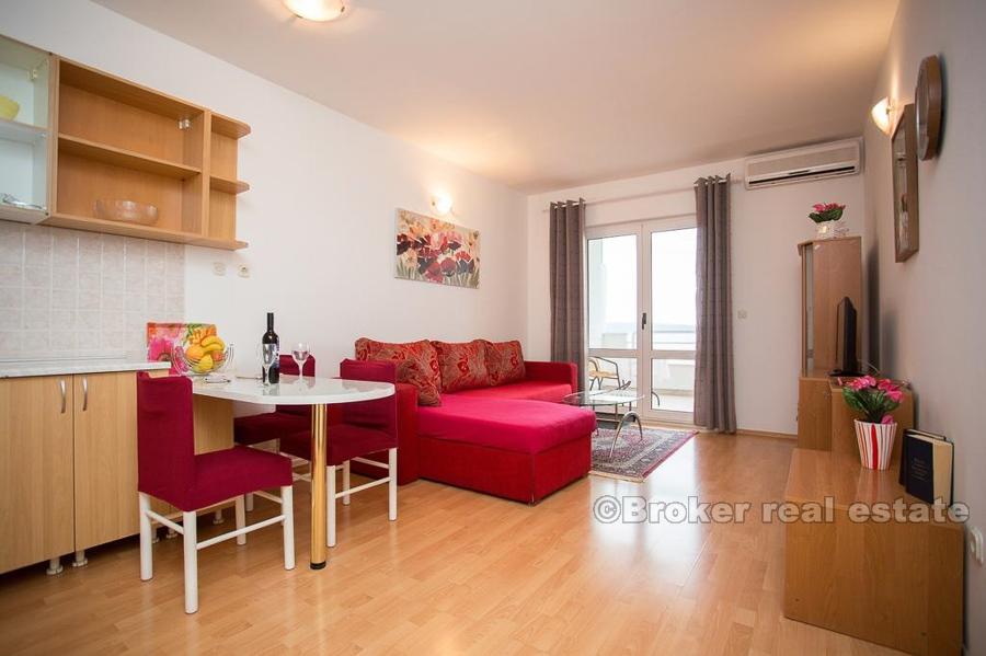 Wygodny apartament z jedną sypialnią, Znjan, na sprzedaż