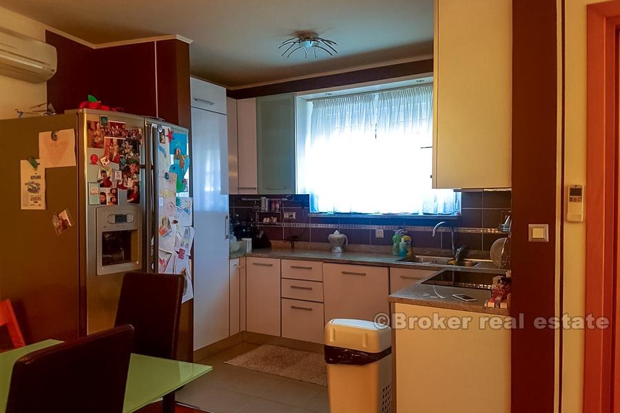 Komfortable und schöne 3-Zimmer-Wohnung, zu verkaufen