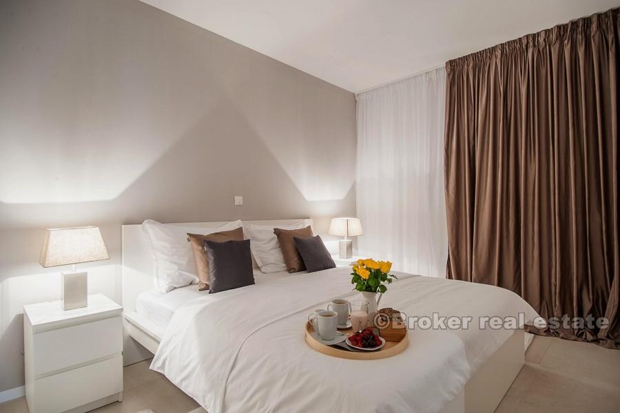 Apartament z dwiema sypialniami, widok na morze, długi czynsz