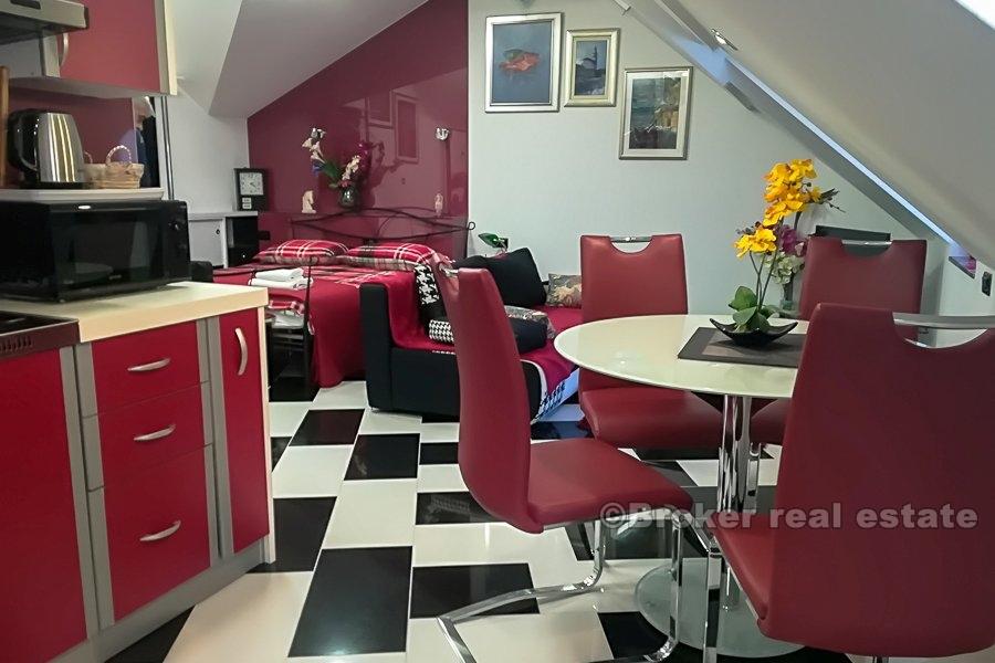 Dwa apartamenty typu studio, na sprzedaż