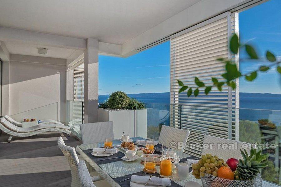 Luxury apartment with sea view, for sale