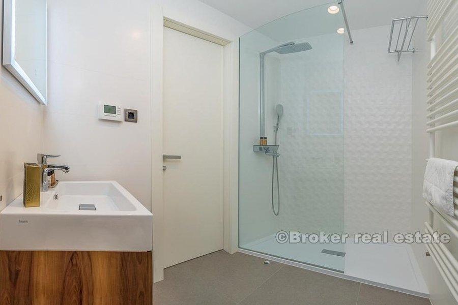 Luxuswohnung mit Meerblick, zu verkaufen