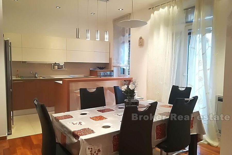 Lijepo uređen dvosoban stan