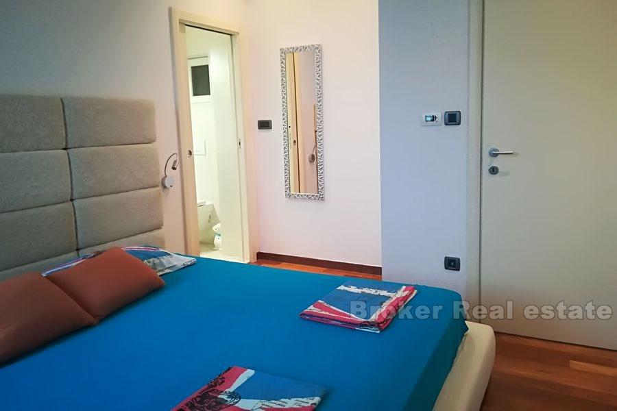 Appartamento con due camere da letto ben arredato