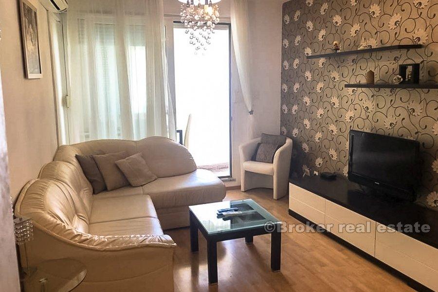Appartamento con una camera da letto, in affitto
