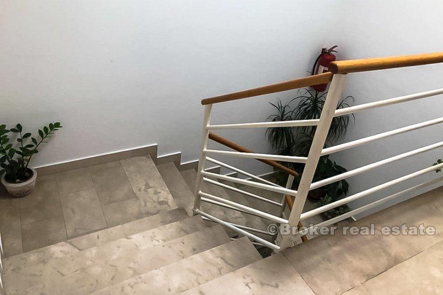 Appartamento con una camera da letto, in affitto