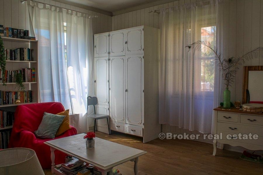 Appartement de trois pièces dans le centre, à vendre