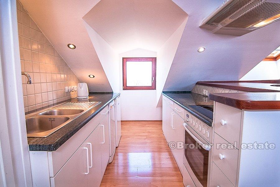 Appartamento in centro città, in vendita