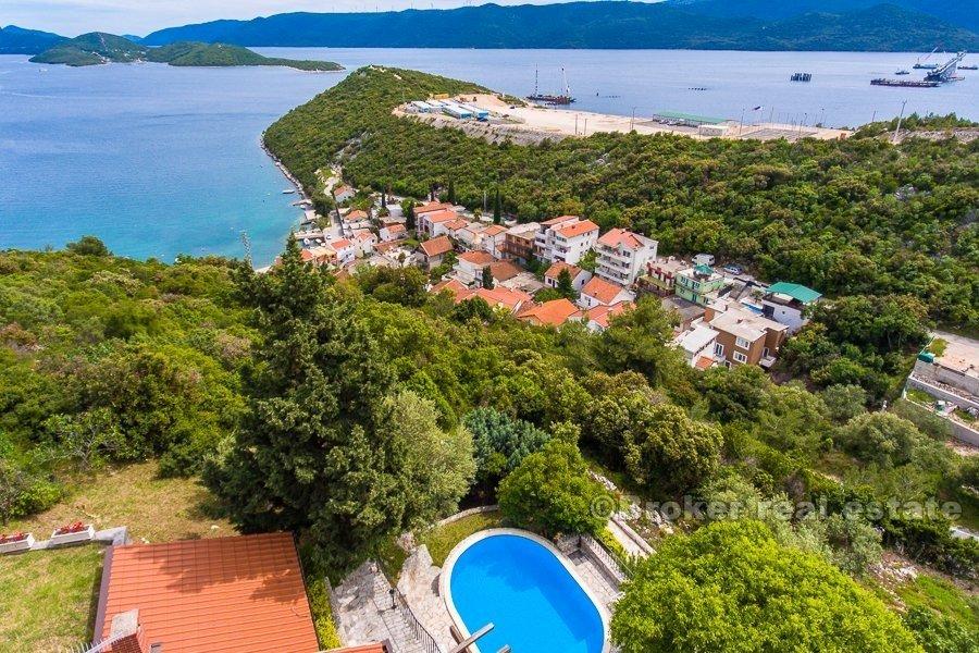 Two villas with sea view, for sale