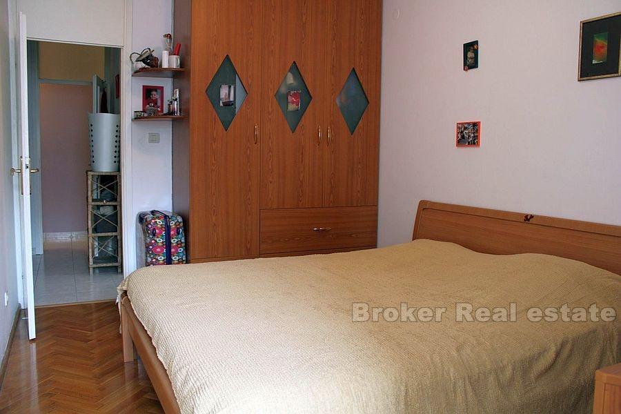 Trstenik, słoneczny apartament z dwiema sypialniami