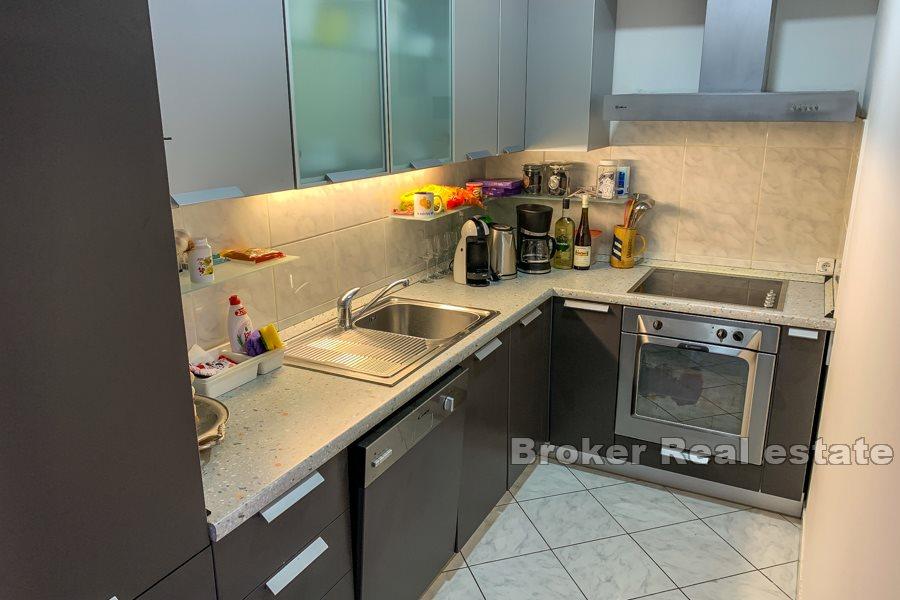 Zenta, komfortabel to soverom leilighet