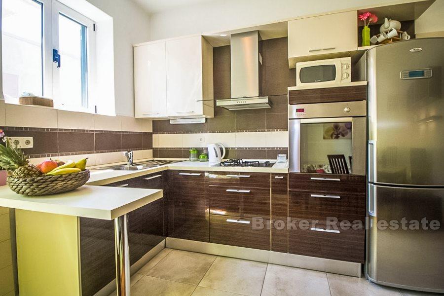 Appartement meublé, à louer plus longtemps