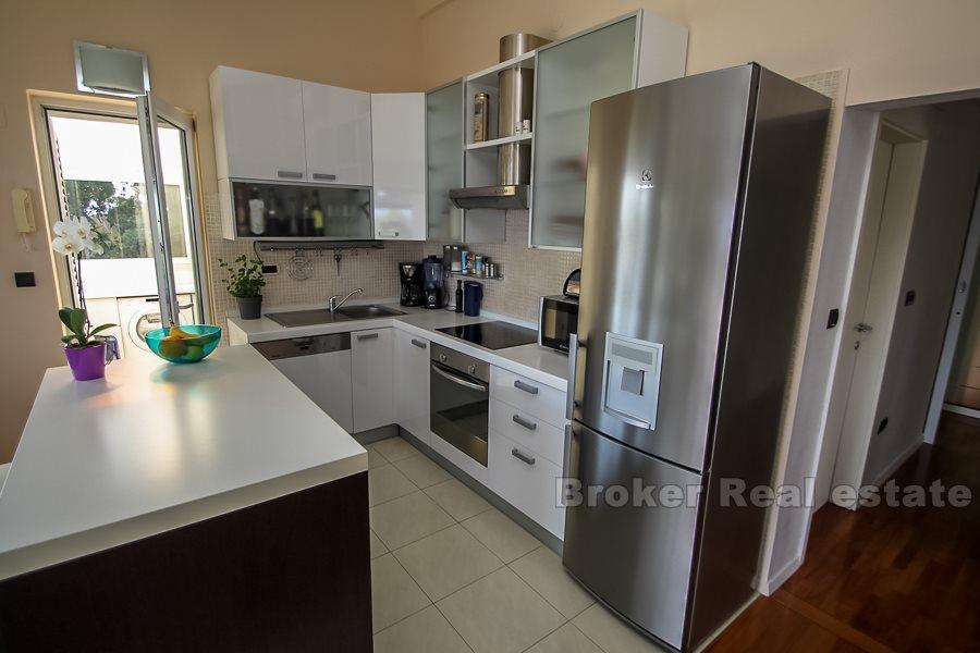Modern and nicely decorated penthouse, for sale