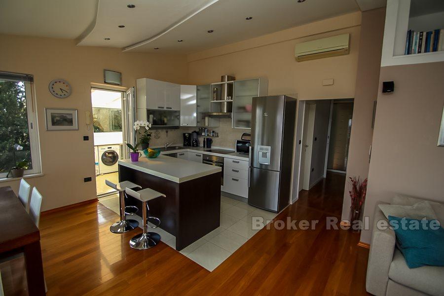 Modern and nicely decorated penthouse, for sale