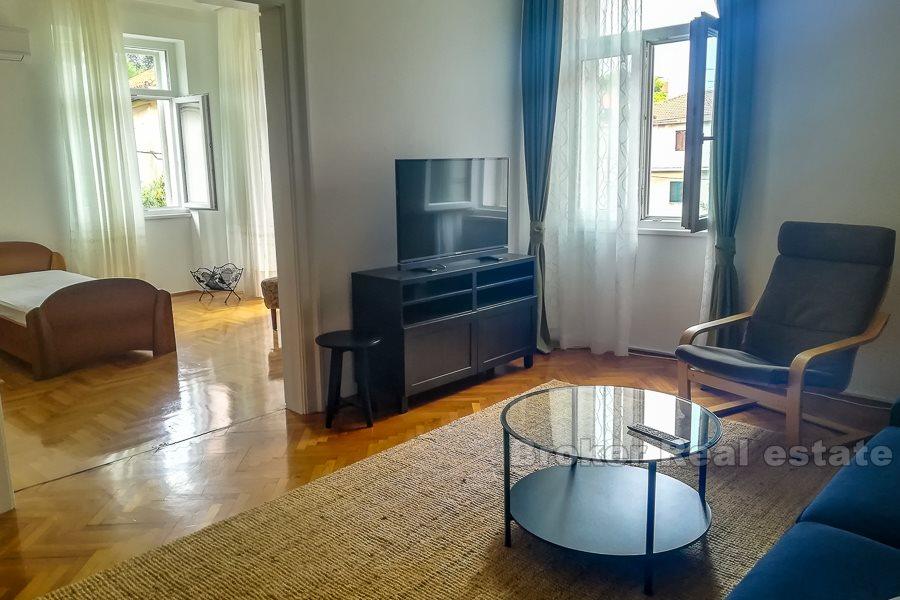 Komfortable Wohnung, Manus, zu vermieten