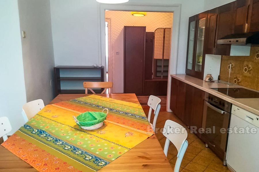 Komfortable Wohnung, Manus, zu vermieten
