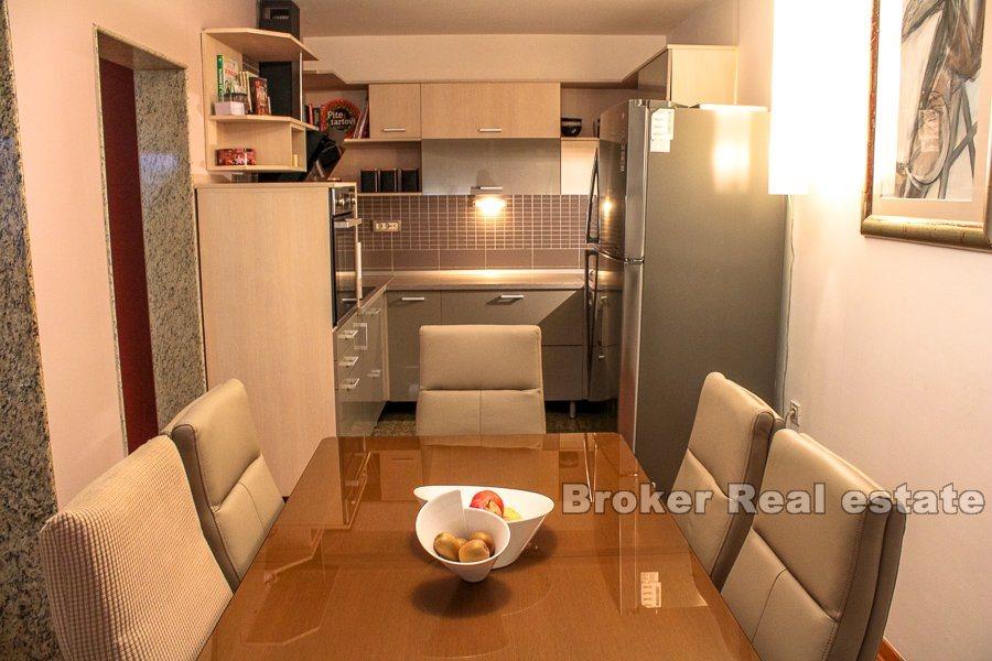 Modern and comfortable apartment, for sale
