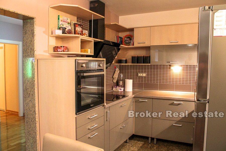 Modern and comfortable apartment, for sale