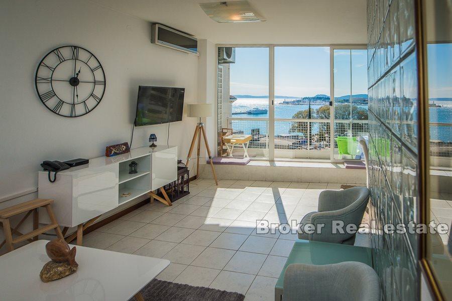 Un appartement d'une chambre avec vue sur la mer ouverte