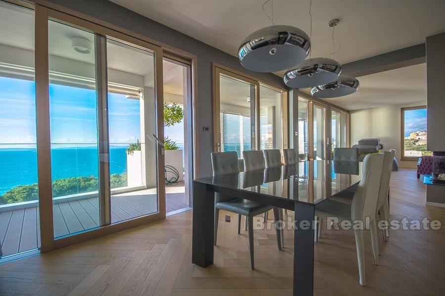 Duilovo, stor, luksuriøs leilighet med tre soverom