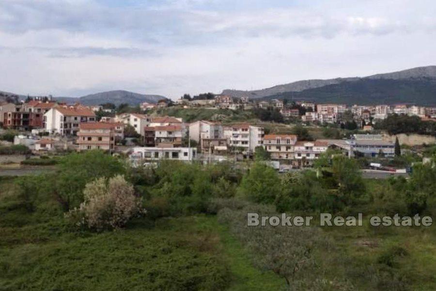Terrain à bâtir, près de la ville de Split.