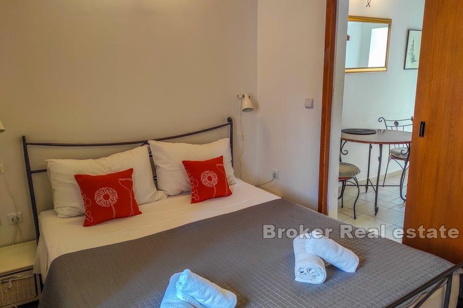 Semi-detached stone house on 3 floors