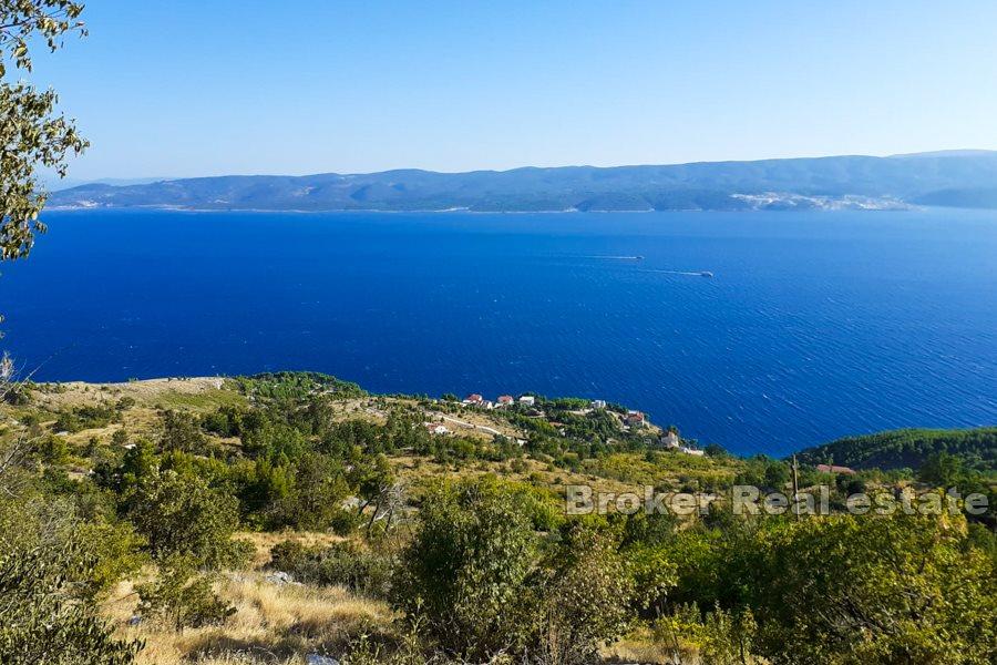 Building plot with sea view