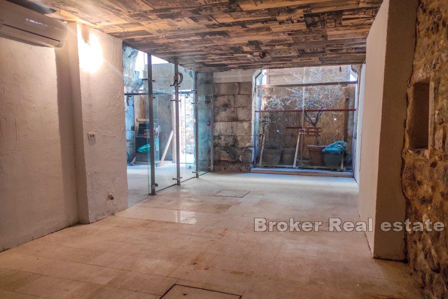 Exhibition business space, Split center