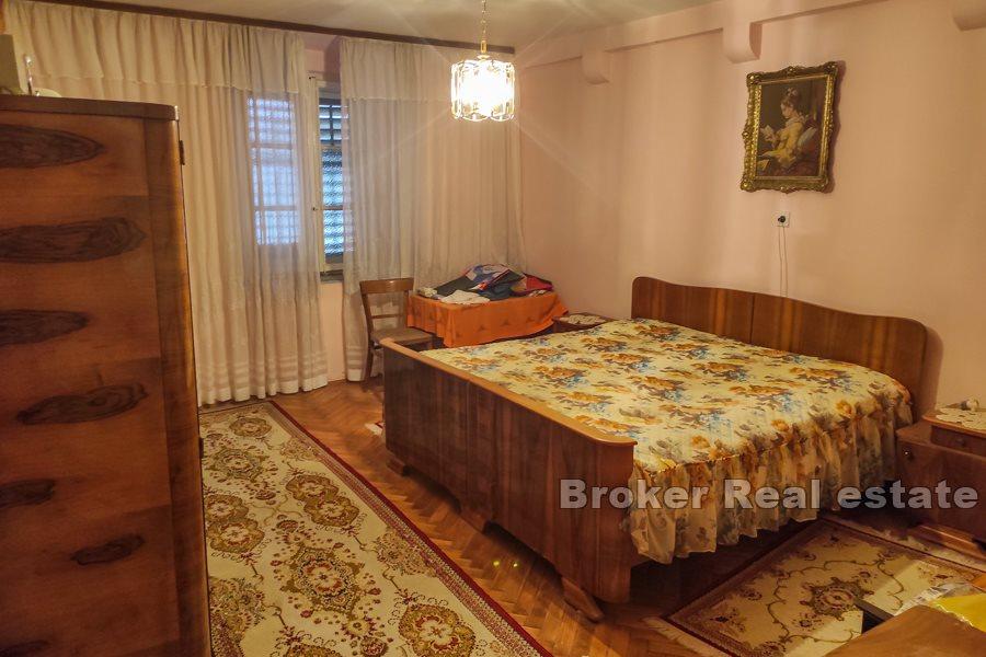 Appartement sur 3 étages, en centre ville