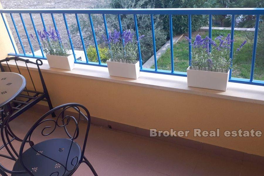 Znjan, Nowoczesny apartament z jedną sypialnią i widokiem na morze
