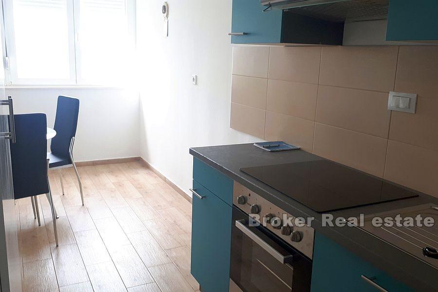 Lokve, komfortowy apartament z jedną sypialnią i widokiem na morze