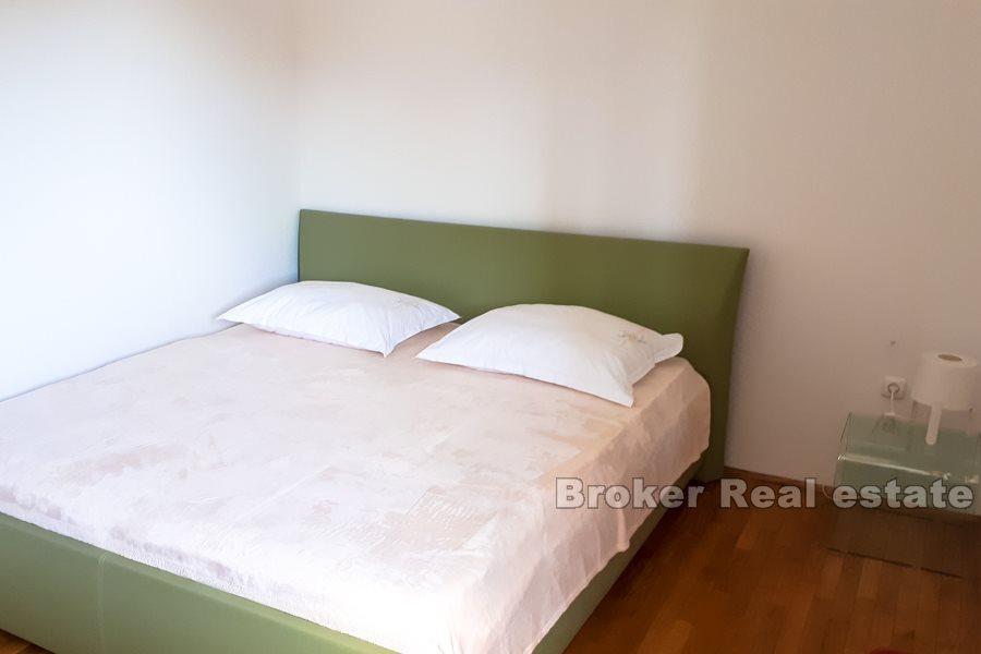 Meje, leilighet med havutsikt