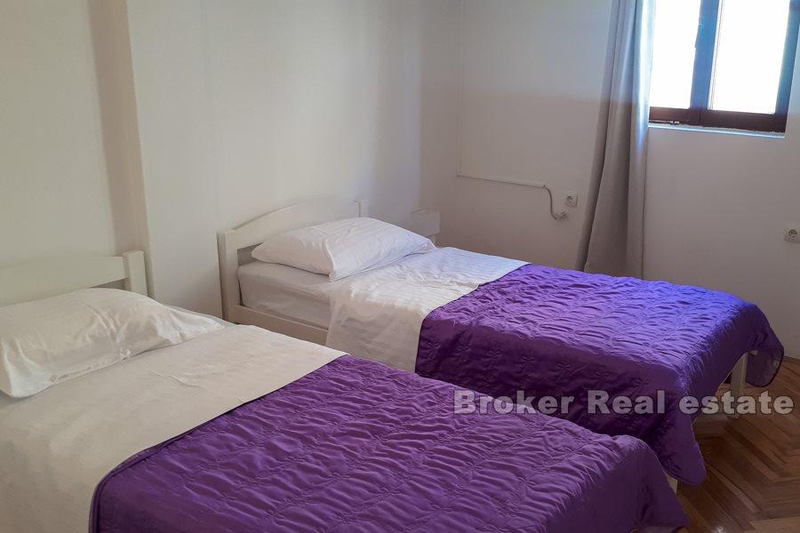 Centar, dvoetažan stan u kamenoj kući