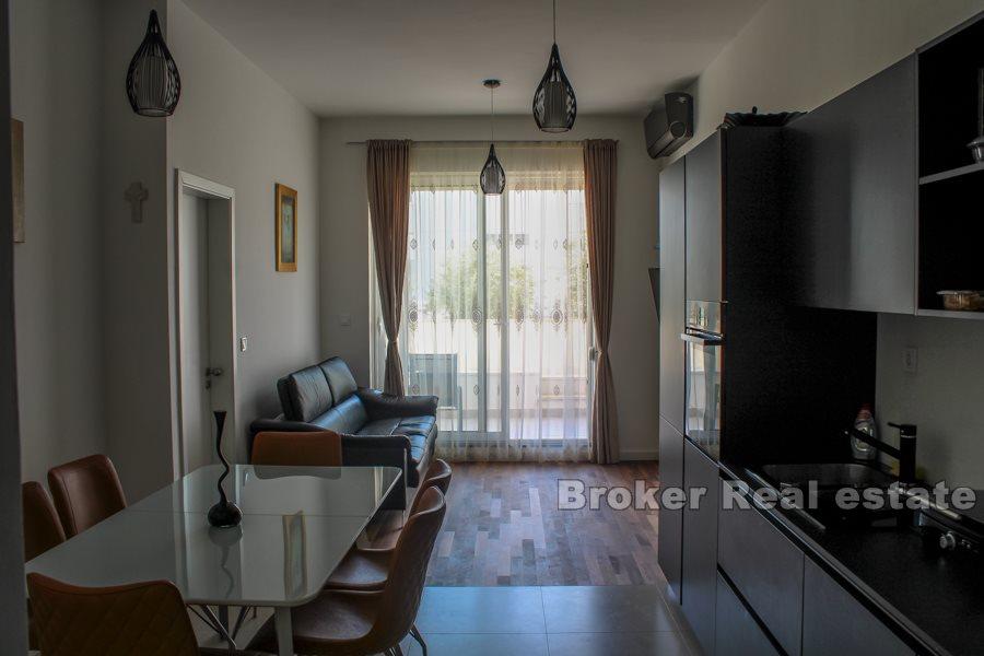 Luxusapartment mit einem Schlafzimmer auf Znjan