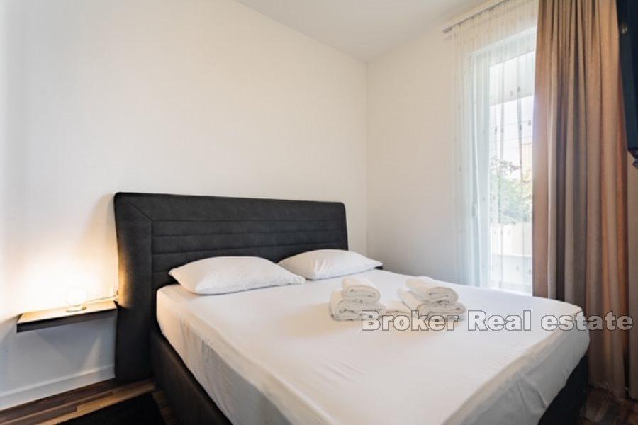 Luxusapartment mit einem Schlafzimmer auf Znjan