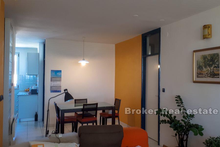 Mertojak, appartement de trois chambres dans un endroit calme