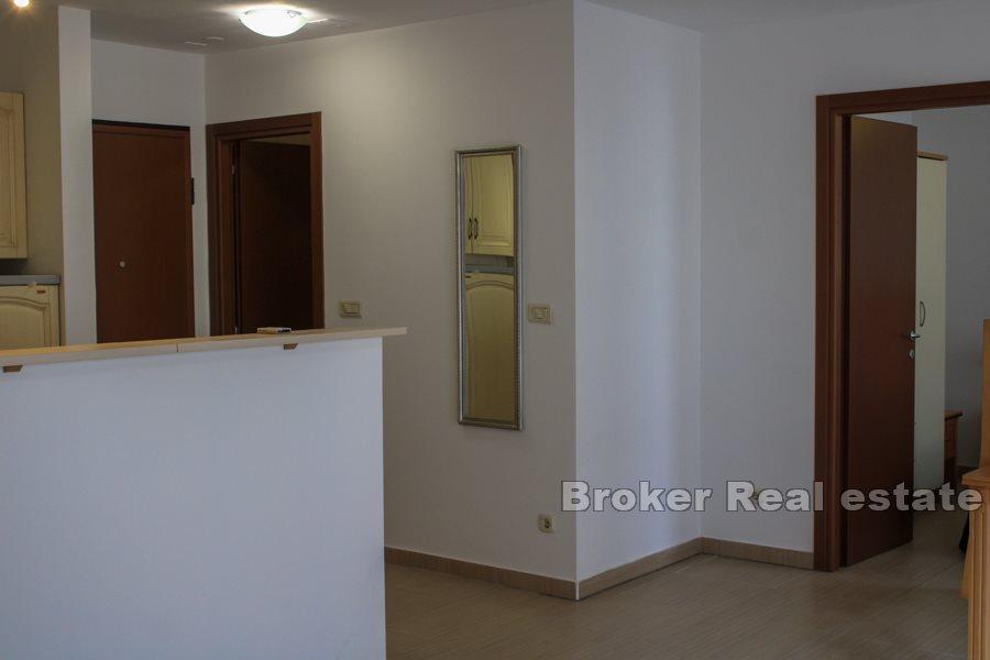 Słoneczne mieszkanie z jedną sypialnią w okolicy Pazdigrad